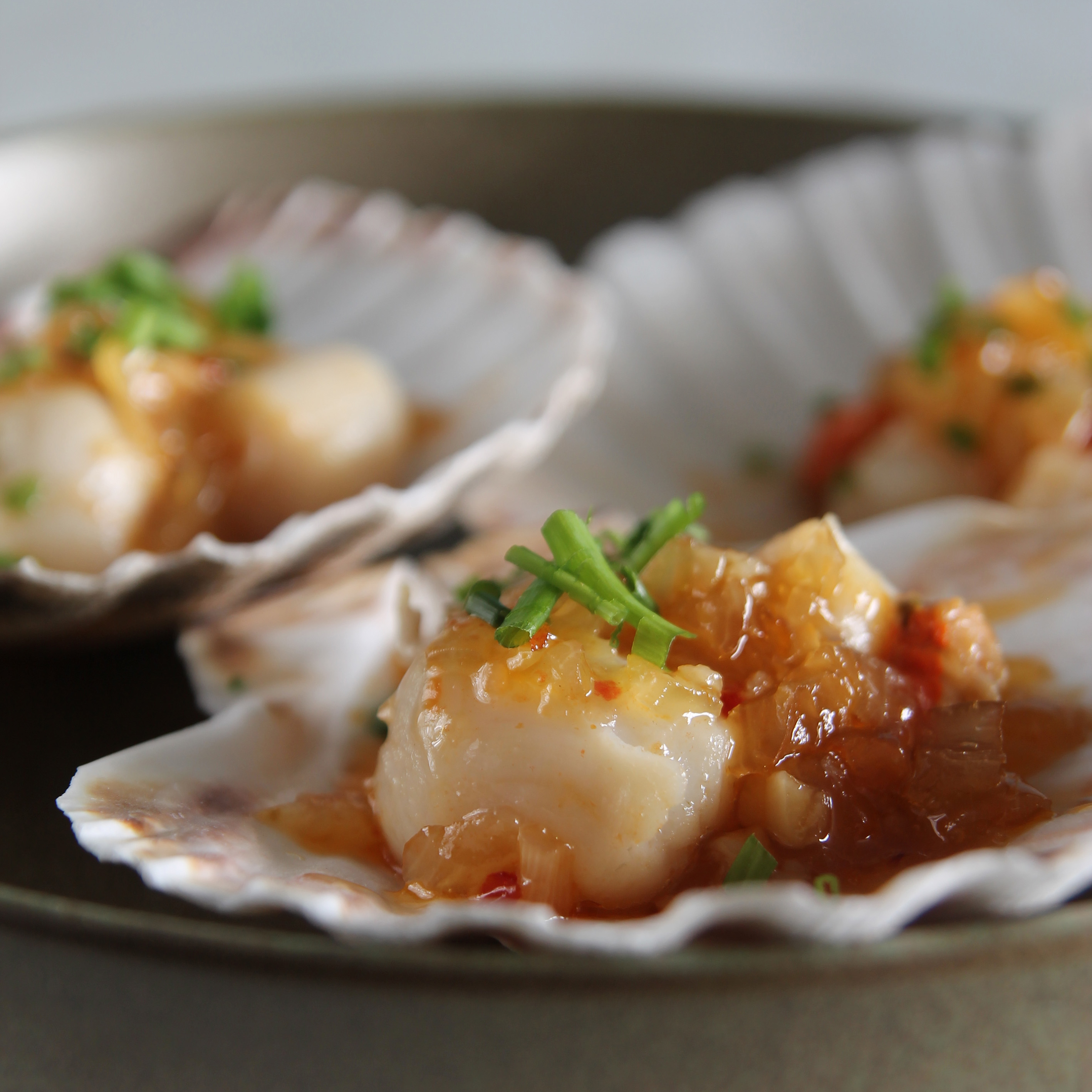 Scallops with asian dressing